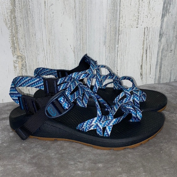 1023 Chaco Multi-Blue and Black Strappy Sandals - Picture 8 of 8